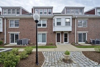 Building Photo - 142 Quincy Shore Dr