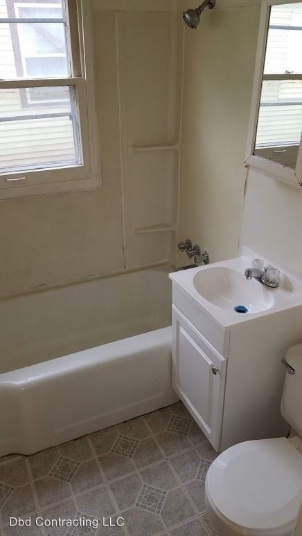 Foto del edificio - 3 br, 1 bath House - 4811 Weisser Park Ave.
