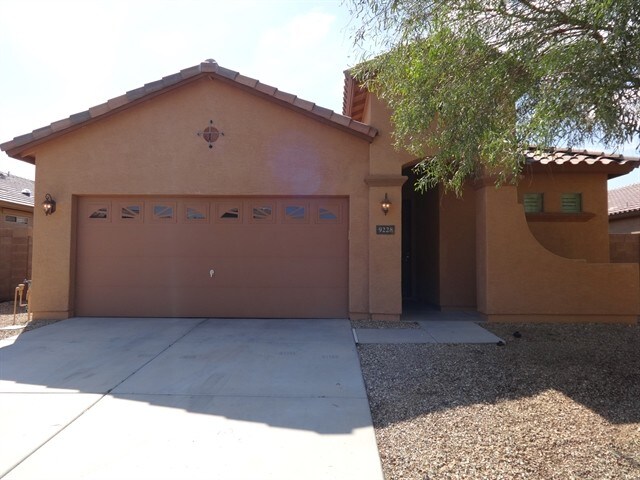 Primary Photo - 9228 N 182nd Lane