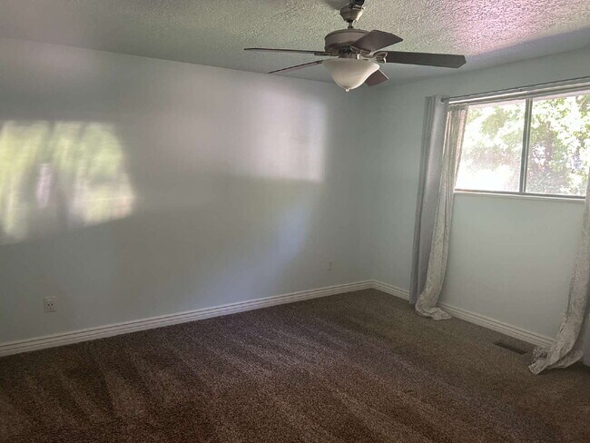 Foto del edificio - South Ogden Rambler Walking Distance to the Splash Pad and Athletic Club