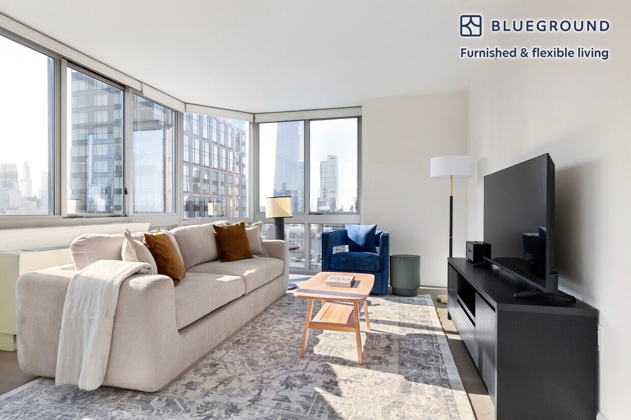 Foto principal - 561 10th Ave