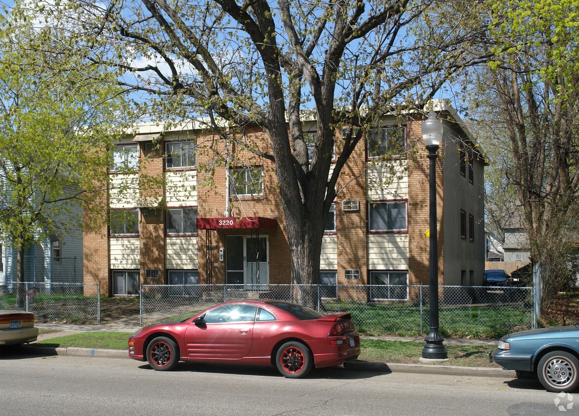 3220 Portland Ave, Minneapolis, MN 55407 Apartments in Minneapolis
