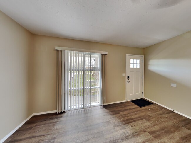 Foto del edificio - 6979 Bruce Cir