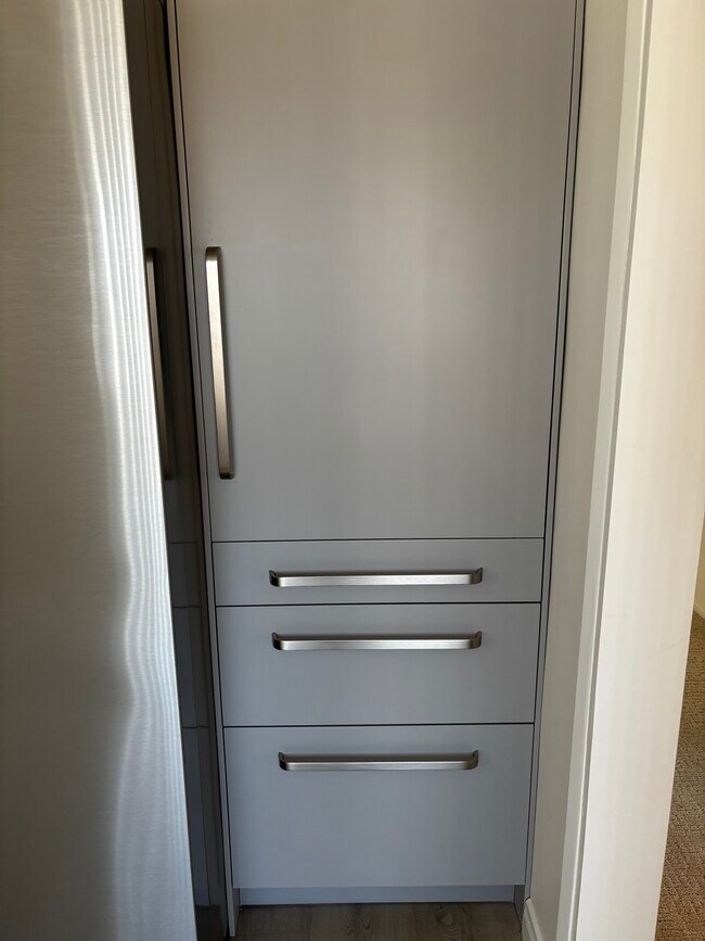 Foto del edificio - 969 W 25th St