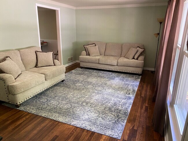Foto del edificio - 3904 Glenshire Ct