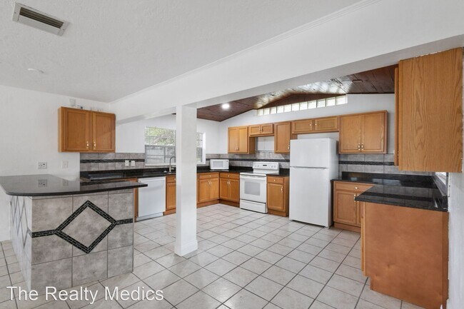 Building Photo - 3 br, 1.5 bath House - 603 Josephine St Un...