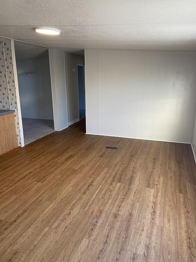 Building Photo - 3023 Cantabrian Dr