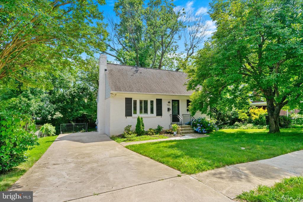 Primary Photo - 1527 Maurice Dr