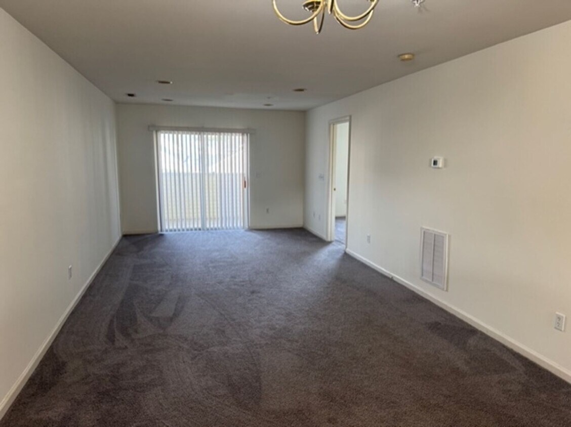 Foto del edificio - Lewes apartment! Just minutes from the san...