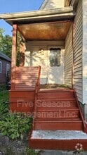 Building Photo - 205 N Willard St