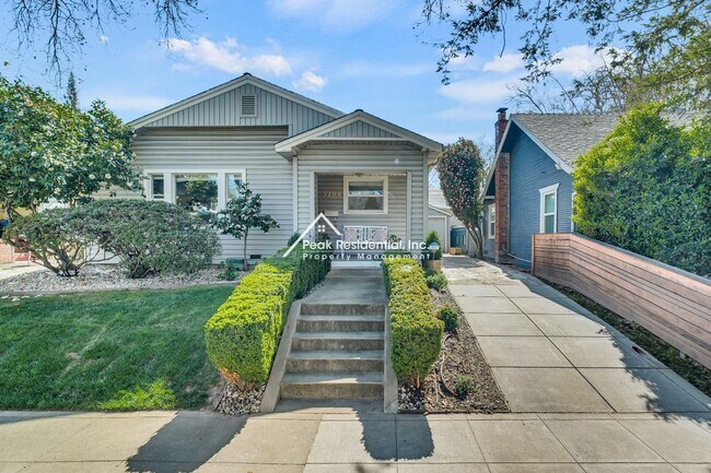 Photo - Charming East Sac 2bd/1ba House with 2 Car...