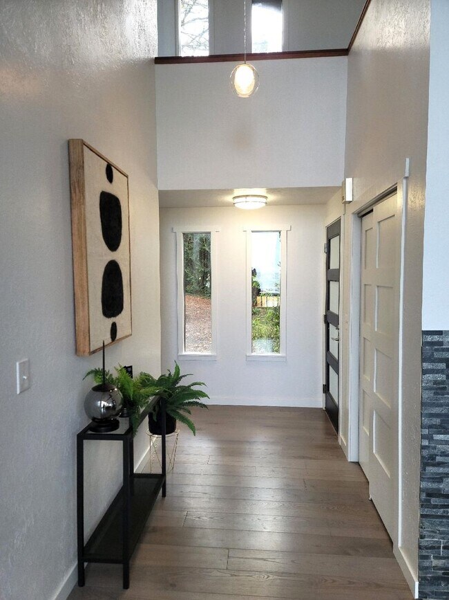 Foto del edificio - Beautifully Crafted 3 Bedroom Home in Hans...