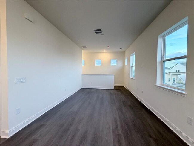 Foto del edificio - 10106 FIDLEY Aly