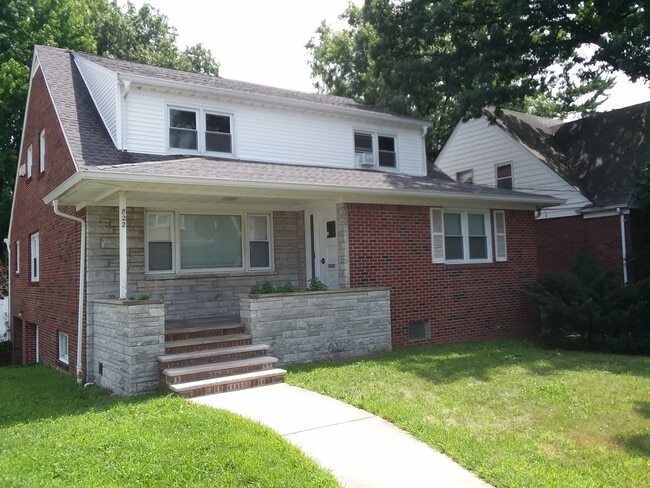 Building Photo - 822 Kingsland Ln