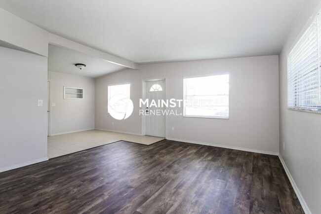 Foto del edificio - 1911 3rd Ave E