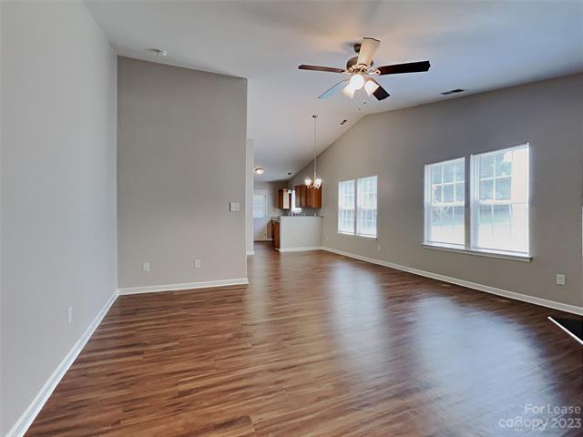 Building Photo - 2856 Oasis Ln