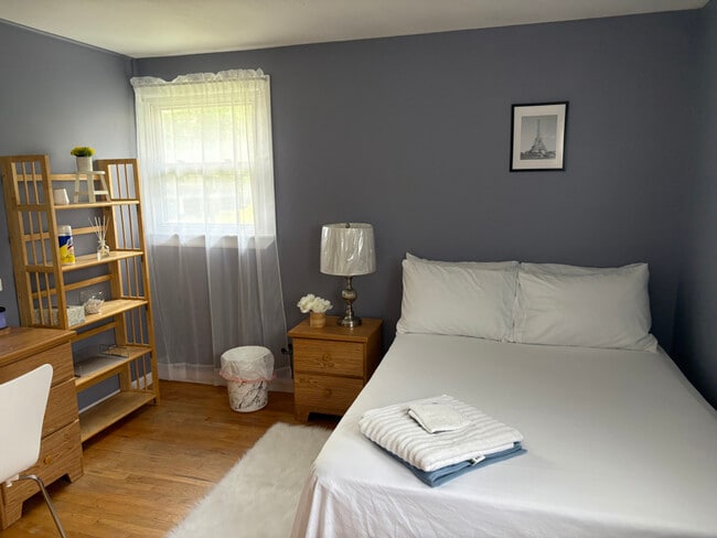 Building Photo - 107 Robert Dr