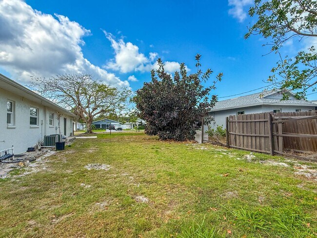 Foto del edificio - ***NON HOA***PET FRIENDLY***REASONABLE RAT...