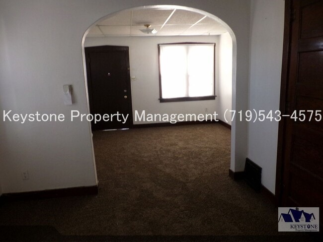 Foto del edificio - 1117 E 3rd St