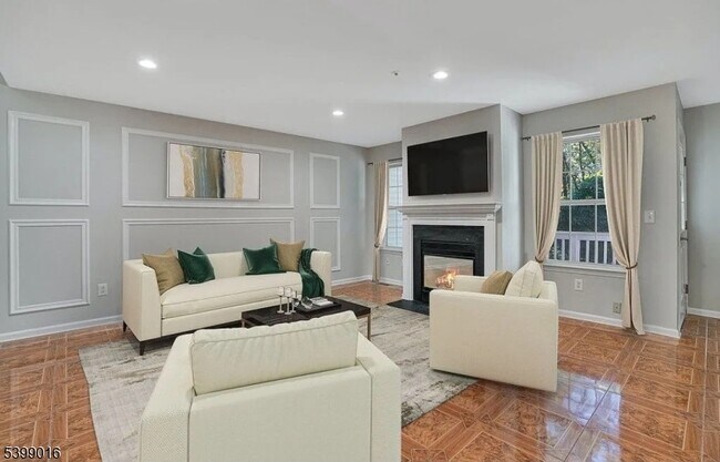 Building Photo - 3804 Scenic Ct