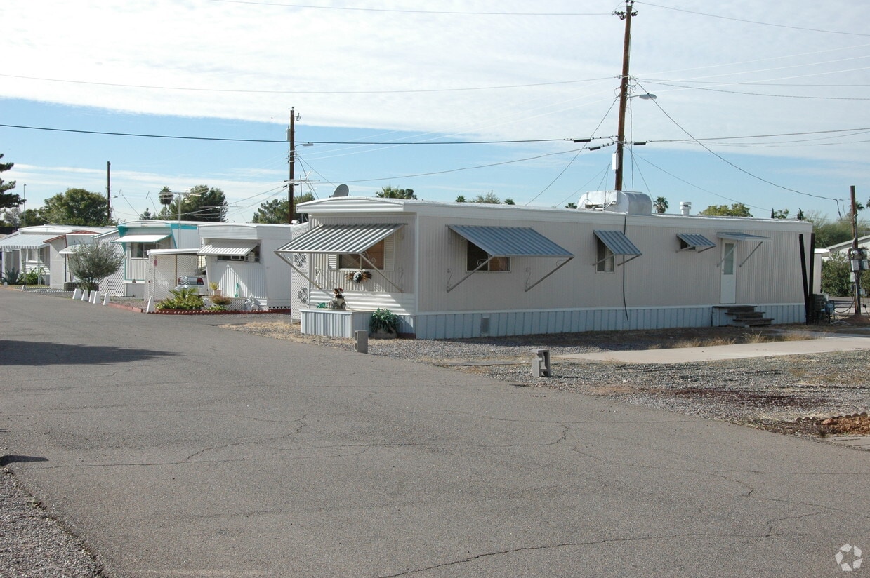 Primrose Estates Apartments in Mesa, AZ