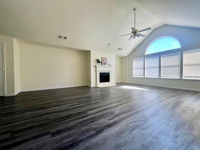 Building Photo - 2019 St Anne Dr