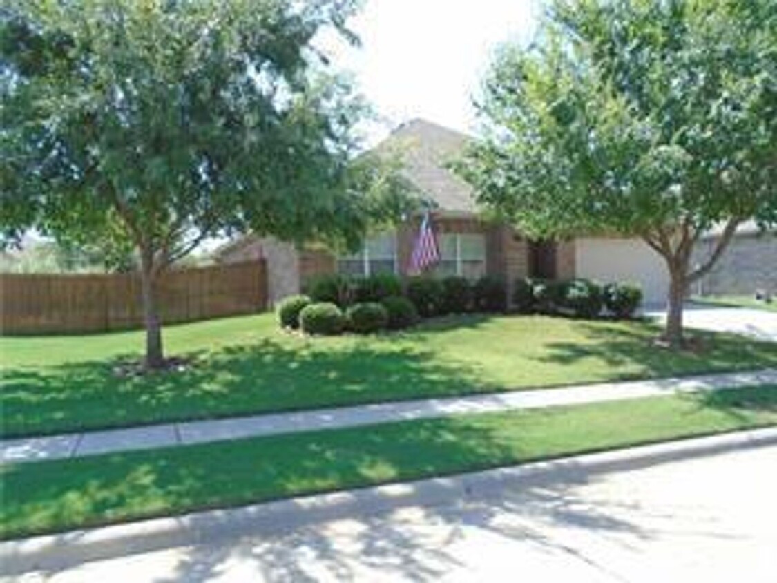 3 bedroom home over 2100 sqft! Little Elm... - 3 bedroom home over 2100 sqft!  Little Elm...