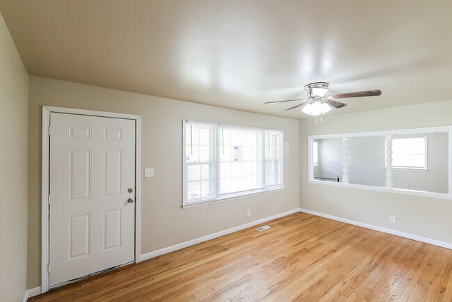 Foto del edificio - 4310 Irondale Dr NW