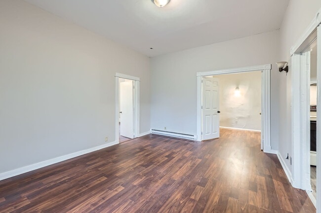 Building Photo - 568 N Farrington St