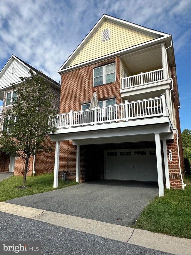 Foto del edificio - 493 Watkins Mill Rd