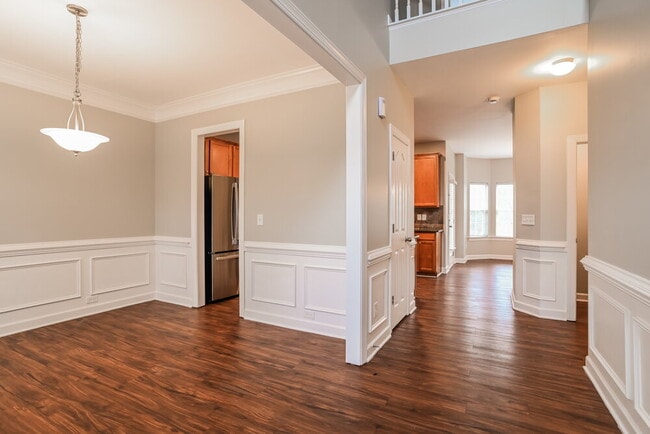 Foto del edificio - 2404 Sierra Chase Dr