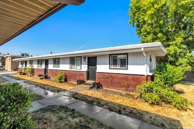 Photo - 927 W 1100 N Apartment