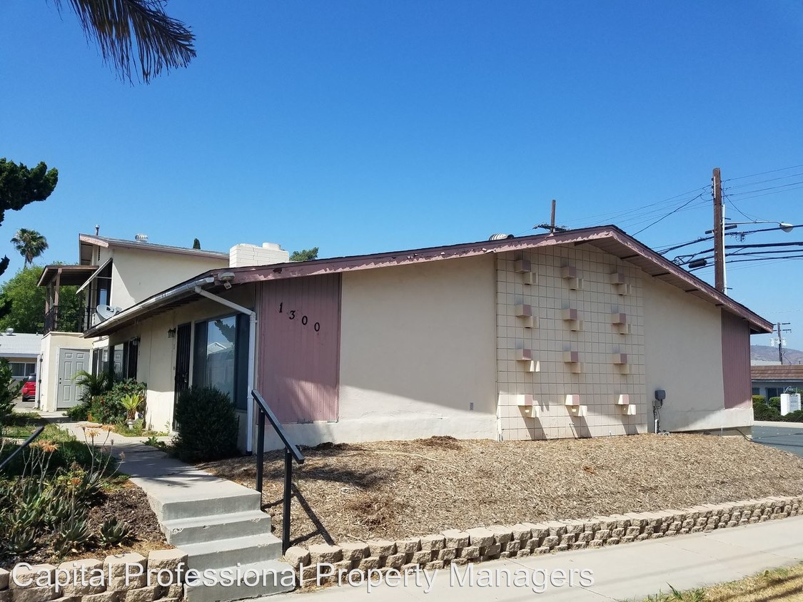 Primary Photo - 1300 Heron Ave