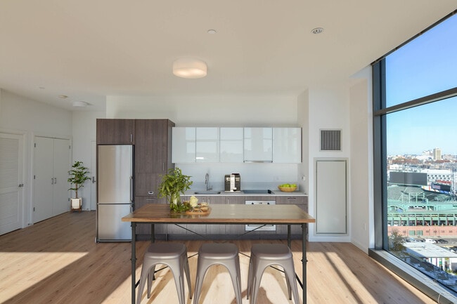 Interior Photo - The Viridian