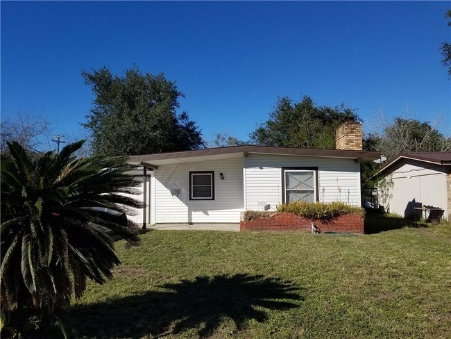 Building Photo - 1107 Josephine Dr