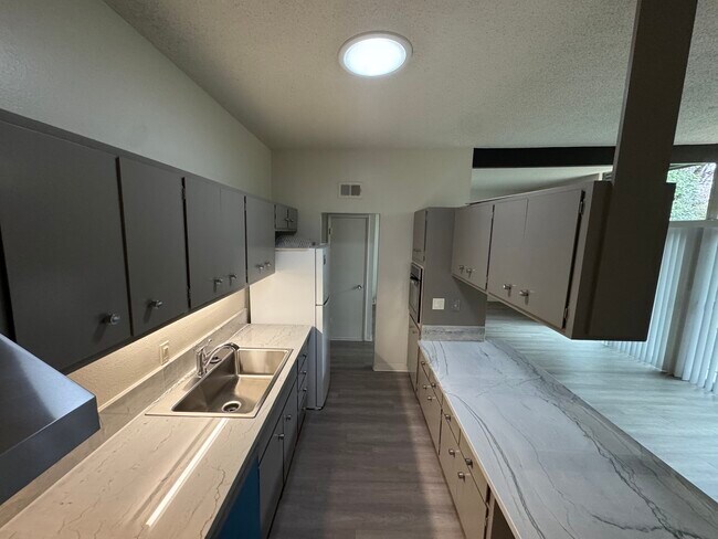 Foto del edificio - 942 J St