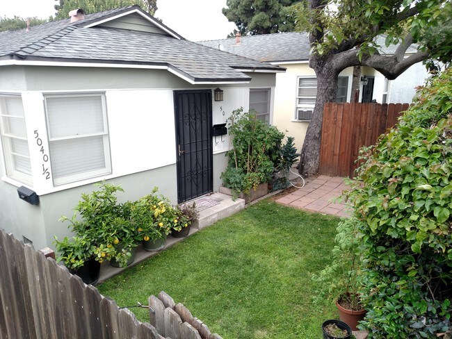 Front yard & patio - 5040 Sawtelle Blvd