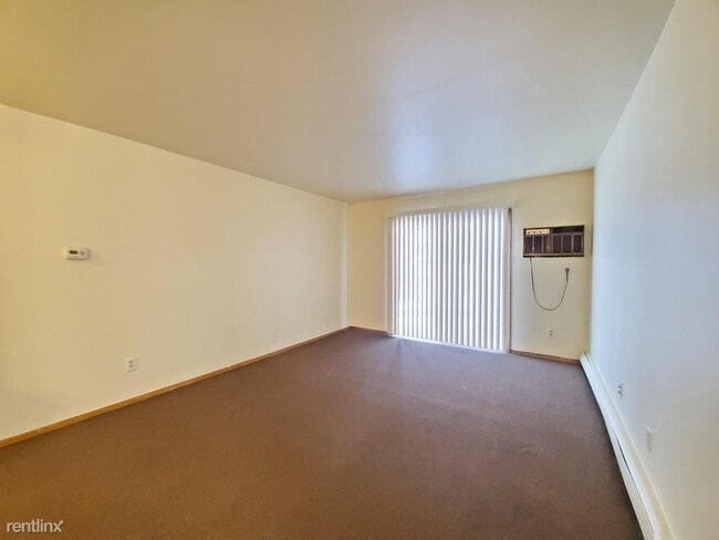 Building Photo - 3780 S 43rd St