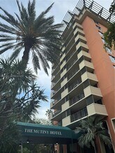 Building Photo - 2951 S Bayshore Dr