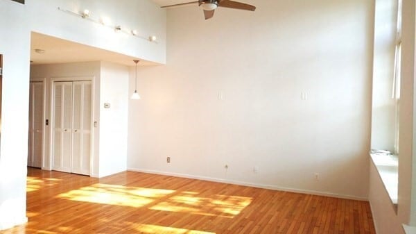 Building Photo - 53 Pettee St