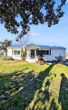 Building Photo - 15 Walker Ave