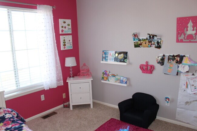 Dormitorio (3 de 4) - 2526 WOODROSE PL