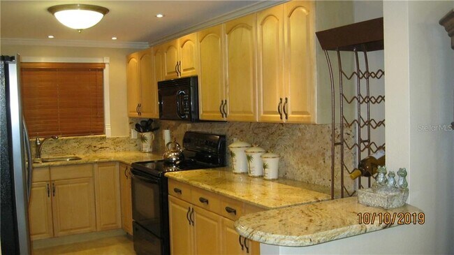 Foto del edificio - 1290 Gulf Blvd