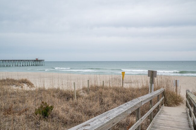 Building Photo - Beach Medley - Summer Beach Cottage For Rent