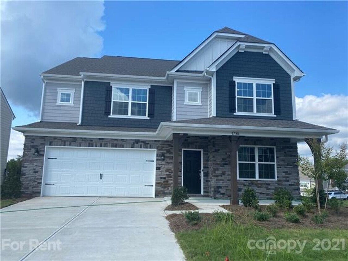Foto principal - New Home in Desirable Palisades!