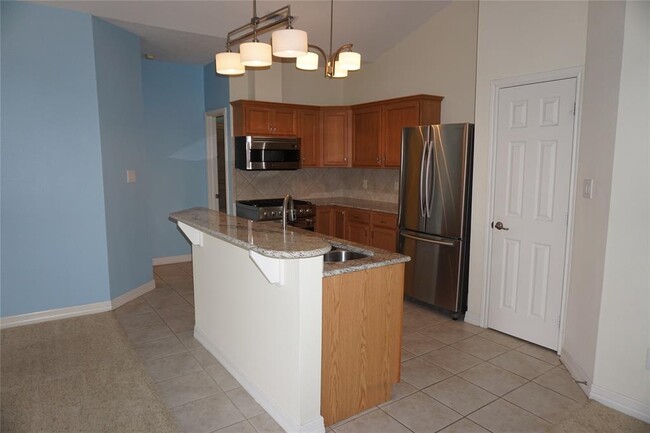 Foto del edificio - 811 Bradford Ave