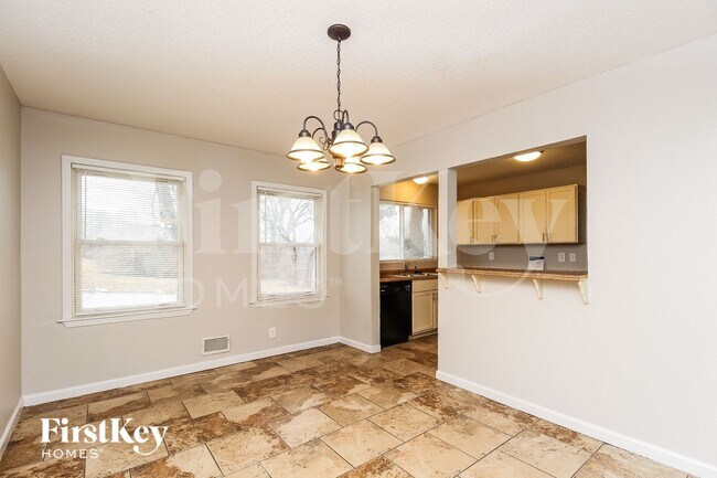 Building Photo - 6007 E 150th St