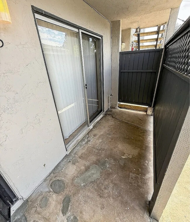 Building Photo - 4483 Bond St