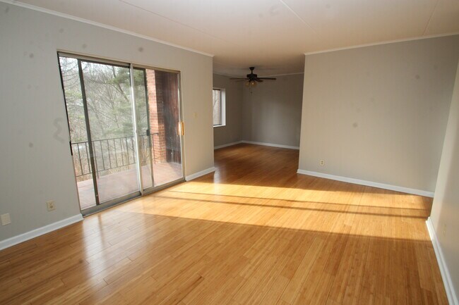 Foto del edificio - 5148 E Willock Rd
