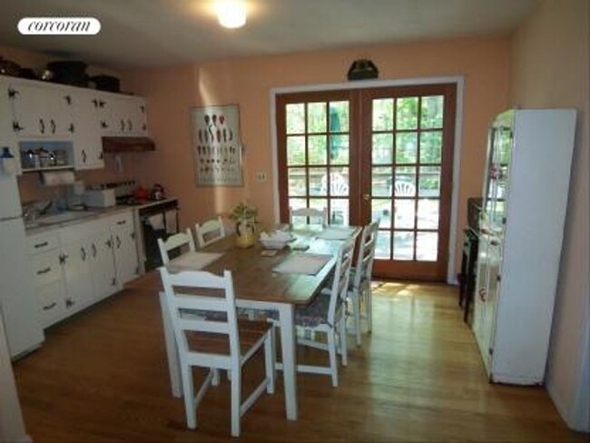 Building Photo - 158 Underwood Dr
